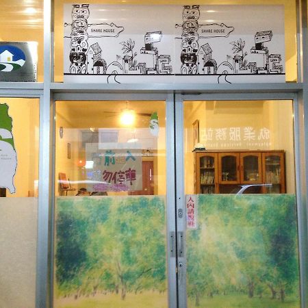 Handy Hostel Hualien stad Exteriör bild