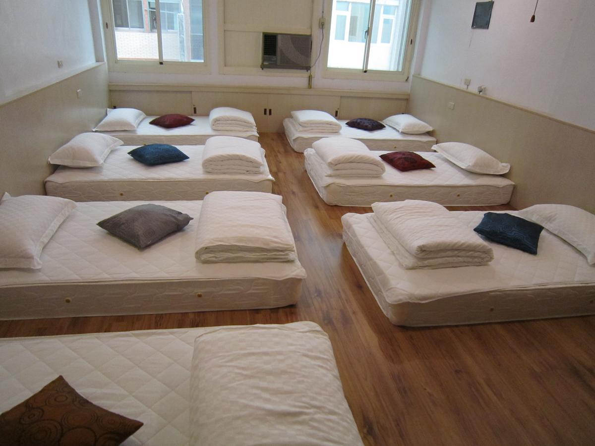 Handy Hostel Hualien stad Exteriör bild