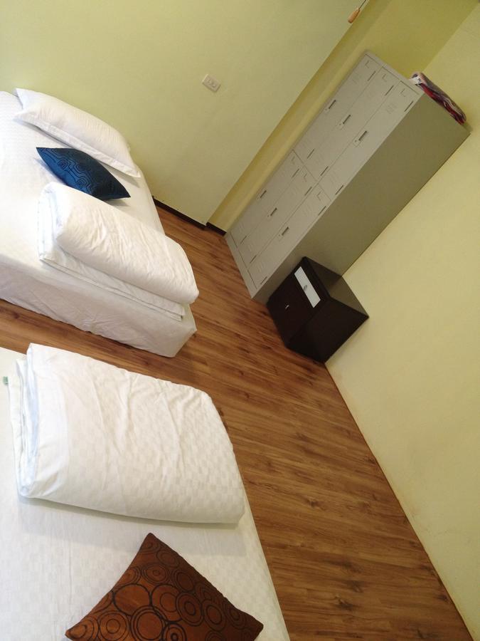 Handy Hostel Hualien stad Exteriör bild