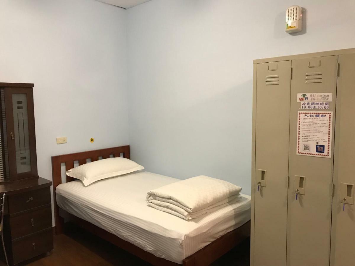 Handy Hostel Hualien stad Exteriör bild